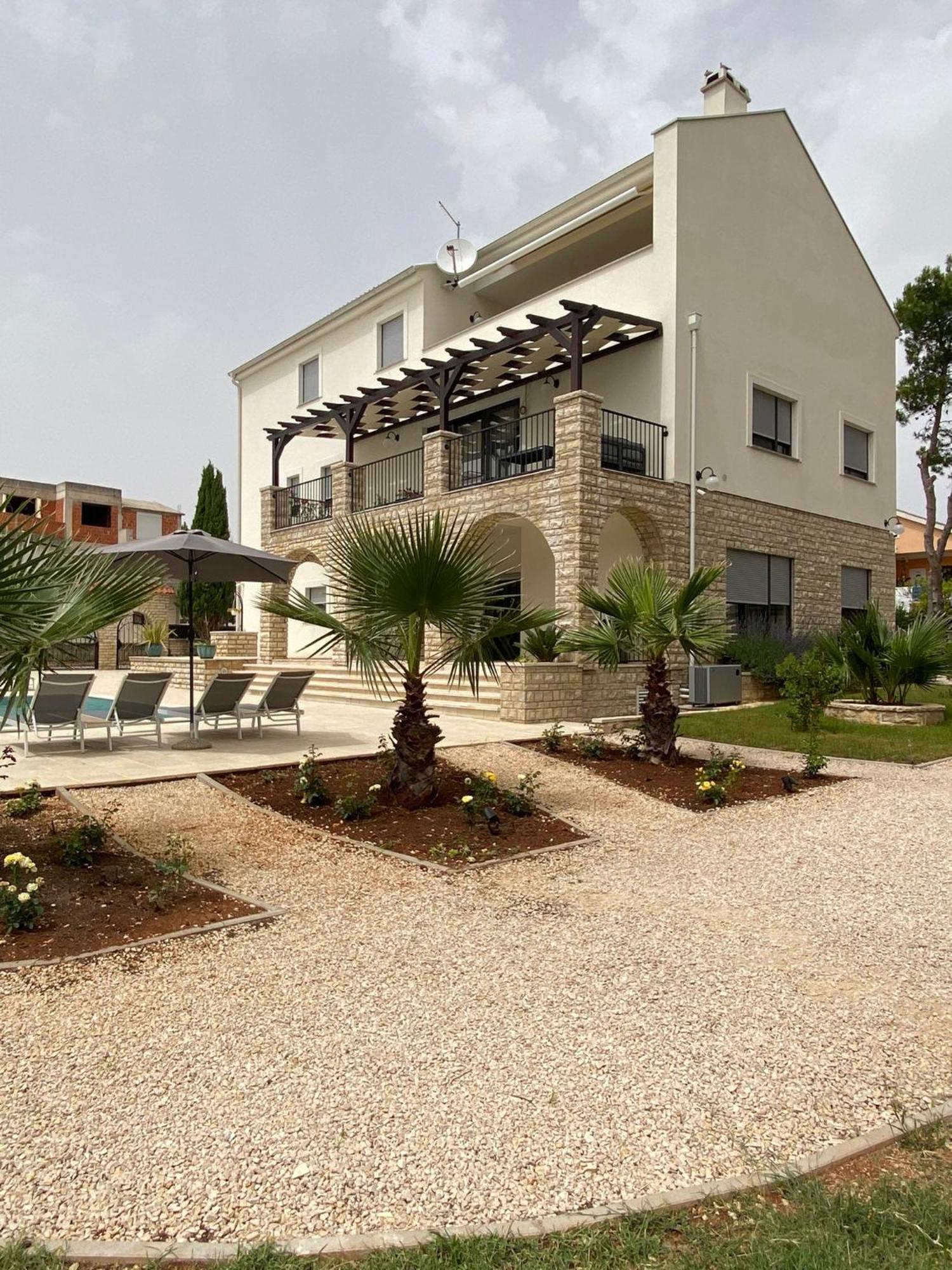 Villa Jalan Vrsi Exterior foto